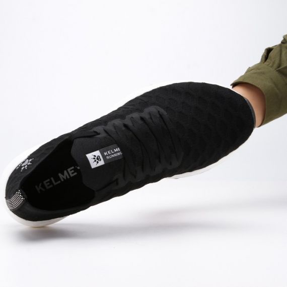Кросівки Kelme CITY чорні 66831502.9000, Колір: чорний, Розмір виробника: 42, зображення 3 Кросівки Kelme CITY чорні 66831502.9000, Колір: чорний, Розмір виробника: 42, зображення 3