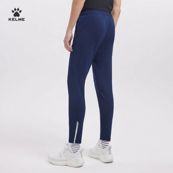 Спортивные штаны Kelme KNIT SLIMMING TROUSERS темно-синие 8361CK1054.9416, Цвет: темно-синий, Размер производителя: L, изображение 2 Спортивные штаны Kelme KNIT SLIMMING TROUSERS темно-синие 8361CK1054.9416, Цвет: темно-синий, Размер производителя: L, изображение 2