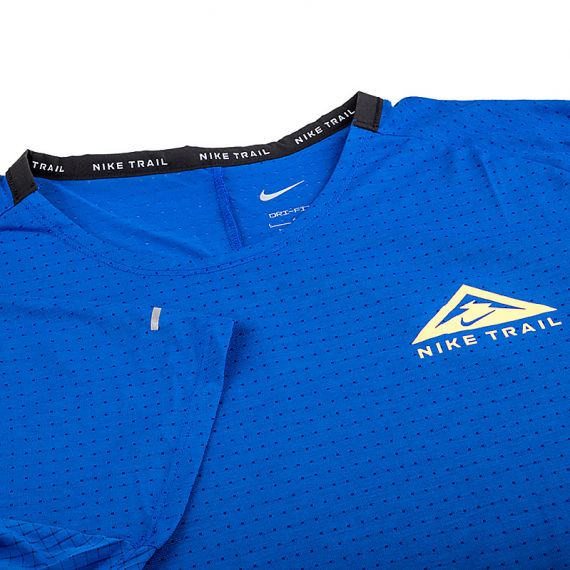 Футболка Nike M NK DF SOLAR CHASE SS TOP DV9305-405, Цвет: синий, Размер производителя: L, изображение 3 Футболка Nike M NK DF SOLAR CHASE SS TOP DV9305-405, Цвет: синий, Размер производителя: L, изображение 3