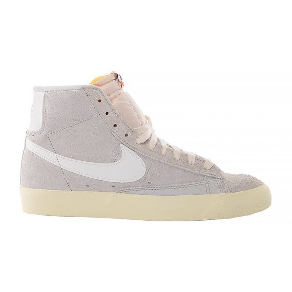 Кросівки Nike W BLAZER MID 77 VNTG DV7006-001, Колір: бежевий, Розмір виробника: 42