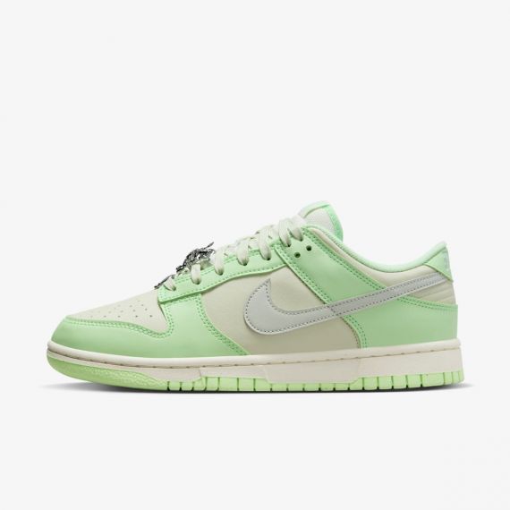Кросівки NIKE W DUNK LOW NN SE FN6344-001, Колір: салатовий, Розмір виробника: 37.5, зображення 2 Кросівки NIKE W DUNK LOW NN SE FN6344-001, Колір: салатовий, Розмір виробника: 37.5, зображення 2