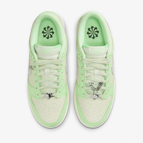 Кросівки NIKE W DUNK LOW NN SE FN6344-001, Колір: салатовий, Розмір виробника: 37.5, зображення 3 Кросівки NIKE W DUNK LOW NN SE FN6344-001, Колір: салатовий, Розмір виробника: 37.5, зображення 3