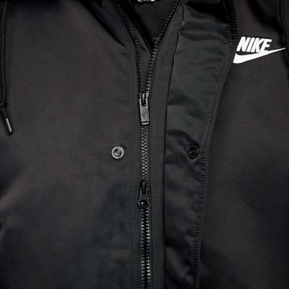 Куртка Nike CLUB STADIUM PARKA FB7320-010, Колір: чорний, Розмір виробника: XL, зображення 4 Куртка Nike CLUB STADIUM PARKA FB7320-010, Колір: чорний, Розмір виробника: XL, зображення 4