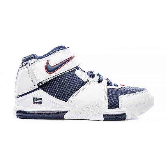 Кросівки Nike ZOOM LEBRON II DR0826-100, Колір: білий, Розмір виробника: 44