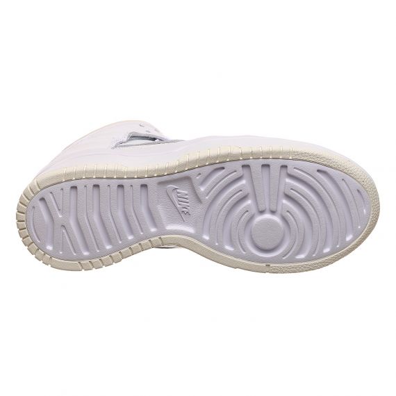 Кроссовки Nike WMNS DUNK HIGH UP DH3718-100, Цвет: белый, Размер производителя: 36.5, изображение 4 Кроссовки Nike WMNS DUNK HIGH UP DH3718-100, Цвет: белый, Размер производителя: 36.5, изображение 4