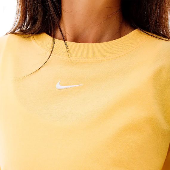 Футболка Nike W NSW ESSNTL TEE BF LBR DN5697-795, Колір: жовтий, Розмір виробника: S, зображення 3 Футболка Nike W NSW ESSNTL TEE BF LBR DN5697-795, Колір: жовтий, Розмір виробника: S, зображення 3