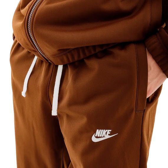 Спортивний костюм Nike CLUB SUIT FB7351-259, Колір: коричневий, Розмір виробника: 2XL, зображення 4 Спортивний костюм Nike CLUB SUIT FB7351-259, Колір: коричневий, Розмір виробника: 2XL, зображення 4
