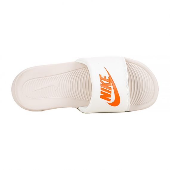 Шльопанці Nike VICTORI ONE SLIDE CN9675-108, Колір: білий, Розмір виробника: 45, зображення 3 Шльопанці Nike VICTORI ONE SLIDE CN9675-108, Колір: білий, Розмір виробника: 45, зображення 3