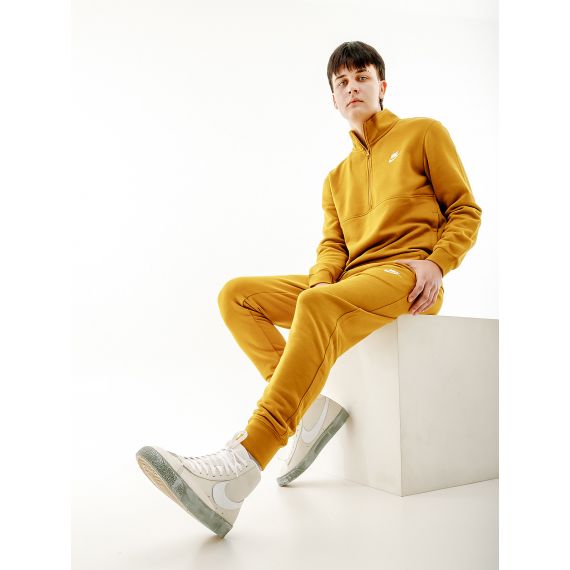 Штани Nike CLUB JGGR FT BV2679-716, Колір: коричневий, Розмір виробника: М, зображення 2 Штани Nike CLUB JGGR FT BV2679-716, Колір: коричневий, Розмір виробника: М, зображення 2