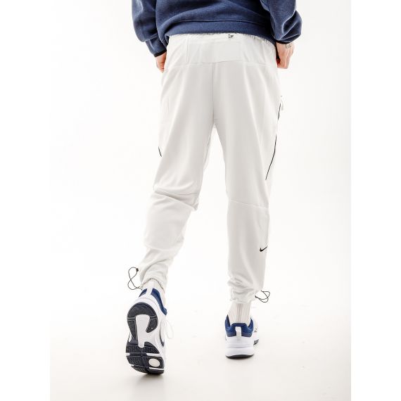 Штани Nike TRACK CLUB PANT FB5503-121, Колір: білий, Розмір виробника: L, зображення 2 Штани Nike TRACK CLUB PANT FB5503-121, Колір: білий, Розмір виробника: L, зображення 2