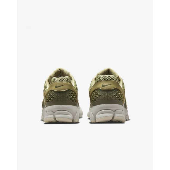 Кросівки Nike ZOOM VOMERO 5 FJ1915-200, Колір: хакі, Розмір виробника: 42, зображення 3 Кросівки Nike ZOOM VOMERO 5 FJ1915-200, Колір: хакі, Розмір виробника: 42, зображення 3