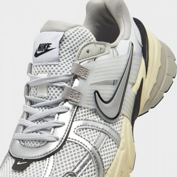 Кросівки Nike Runtekk Grey FD0736-100, Колір: сірий, Розмір виробника: 36.5, зображення 4 Кросівки Nike Runtekk Grey FD0736-100, Колір: сірий, Розмір виробника: 36.5, зображення 4