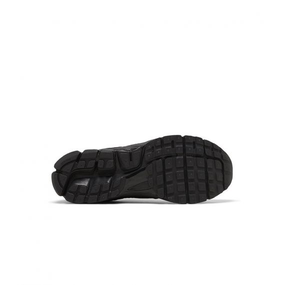 Кроссовки Nike ZOOM VOMERO 5 BV1358-003, Цвет: черный, Размер производителя: 43, изображение 5 Кроссовки Nike ZOOM VOMERO 5 BV1358-003, Цвет: черный, Размер производителя: 43, изображение 5