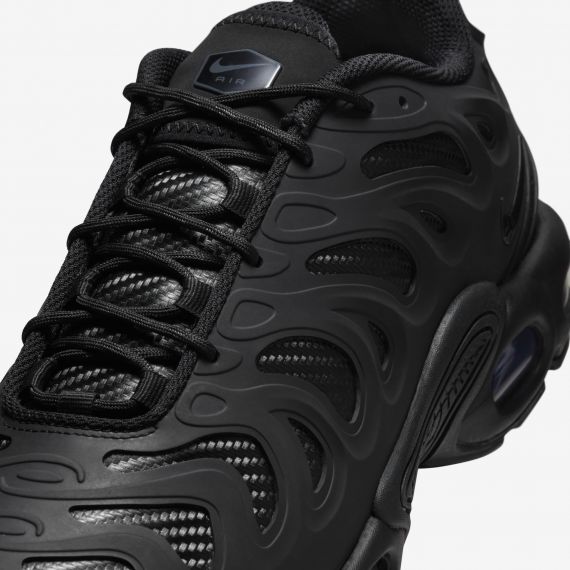 Кроссовки мужские Nike Air Max Plus Drift Black HF0785-001, Цвет: черный, Размер производителя: 44.5, изображение 4 Кроссовки мужские Nike Air Max Plus Drift Black HF0785-001, Цвет: черный, Размер производителя: 44.5, изображение 4