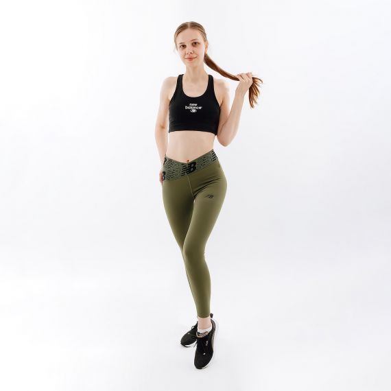 Топ New Balance Essentials Reimagined Bra WB31500BK, Колір: чорний, Розмір виробника: М, зображення 4 Топ New Balance Essentials Reimagined Bra WB31500BK, Колір: чорний, Розмір виробника: М, зображення 4