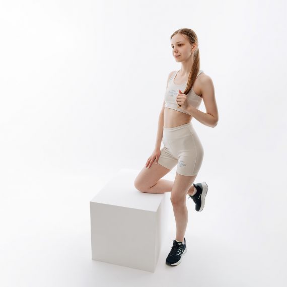 Топ New Balance Essentials Reimagined Bra WB31500MBM, Колір: бежевий, Розмір виробника: XS, зображення 3 Топ New Balance Essentials Reimagined Bra WB31500MBM, Колір: бежевий, Розмір виробника: XS, зображення 3