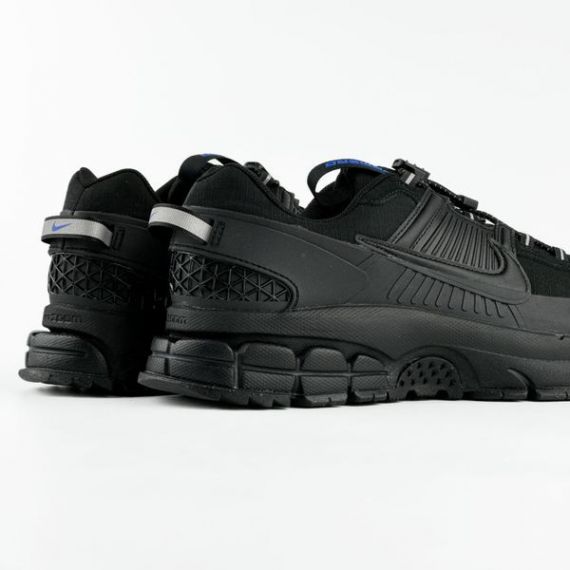 Кросівки Nike ZOOM VOMERO ROAM FV2295-002, Колір: чорний, Розмір виробника: 40, зображення 5 Кросівки Nike ZOOM VOMERO ROAM FV2295-002, Колір: чорний, Розмір виробника: 40, зображення 5