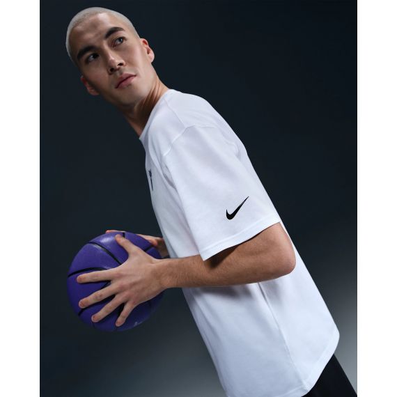 Футболка Nike KB U NK TEE BETTERMENTAL HJ3318-100, Цвет: белый, Размер производителя: М, изображение 2 Футболка Nike KB U NK TEE BETTERMENTAL HJ3318-100, Цвет: белый, Размер производителя: М, изображение 2