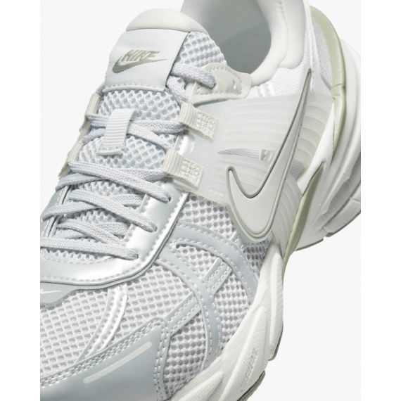 Кросівки Nike W V2K RUN FD0736-006, Колір: білий, Розмір виробника: 36.5, зображення 6 Кросівки Nike W V2K RUN FD0736-006, Колір: білий, Розмір виробника: 36.5, зображення 6
