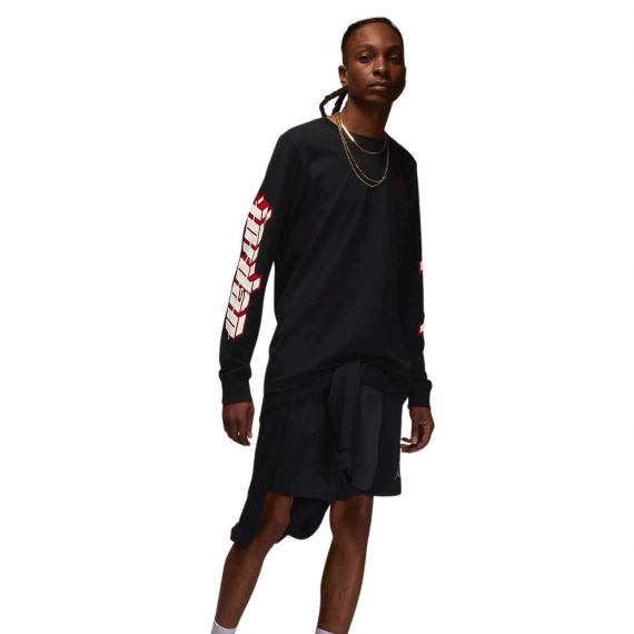 Кофта JORDAN J BRAND LS GFX CREW FN5976-010, Цвет: черный, Размер производителя: S, изображение 2 Кофта JORDAN J BRAND LS GFX CREW FN5976-010, Цвет: черный, Размер производителя: S, изображение 2