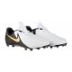 Бутсы Nike JR PHANTOM GX II ACADEMY FG/MG FD6722-100 детские, Цвет: белый, Размер производителя: 32, изображение 4 Бутсы Nike JR PHANTOM GX II ACADEMY FG/MG FD6722-100 детские, Цвет: белый, Размер производителя: 32, изображение 4