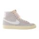 Кросівки Nike W BLAZER MID 77 VNTG DV7006-001, Колір: бежевий, Розмір виробника: 44 Кросівки Nike W BLAZER MID 77 VNTG DV7006-001, Колір: бежевий, Розмір виробника: 44