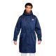 Куртка Nike CLUB STADIUM PARKA FB7320-410, Колір: темно-синій, Розмір виробника: 2XL Куртка Nike CLUB STADIUM PARKA FB7320-410, Колір: темно-синій, Розмір виробника: 2XL