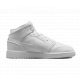 Кросівки Nike AIR JORDAN 1 MID (GS) 554725-136, Колір: білий, Розмір виробника: 36.5